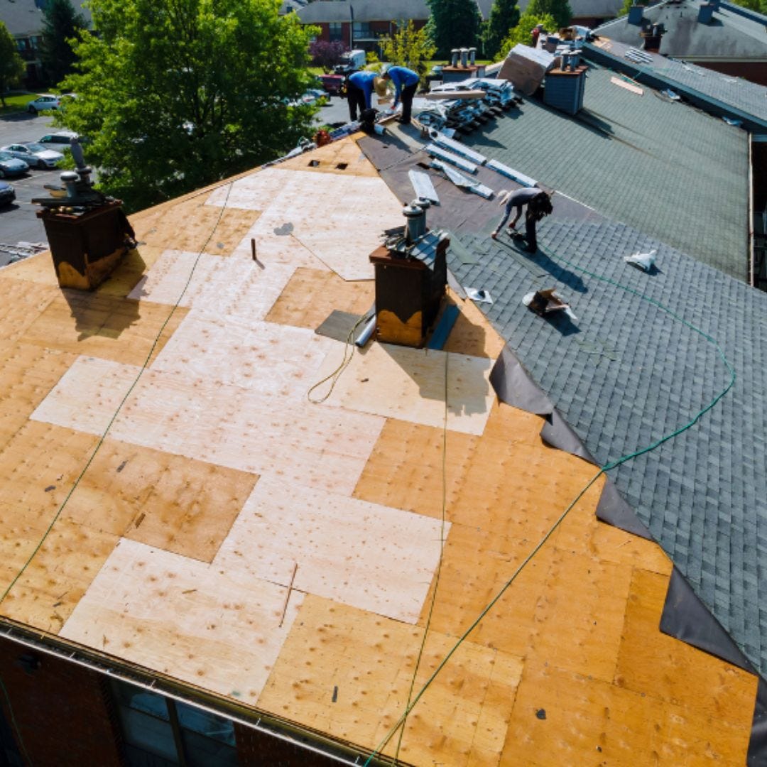 Signs You Need a Roof Replacement: A Guide for Homeowners
